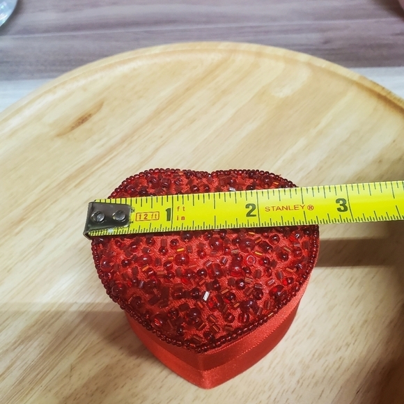 Katherine's Collection Beaded Embroidered Heart Box Valentine's Day New - Picture 9 of 11